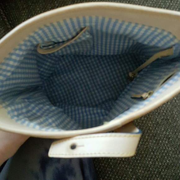 Dooney & Bourke purse - Picture 3 of 4